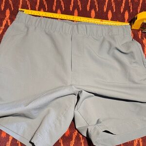 lululemon athletica Men's Flat Front Gray Shorts sky blue